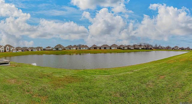 21416 Field Glen Dr, Zachary, LA 70791