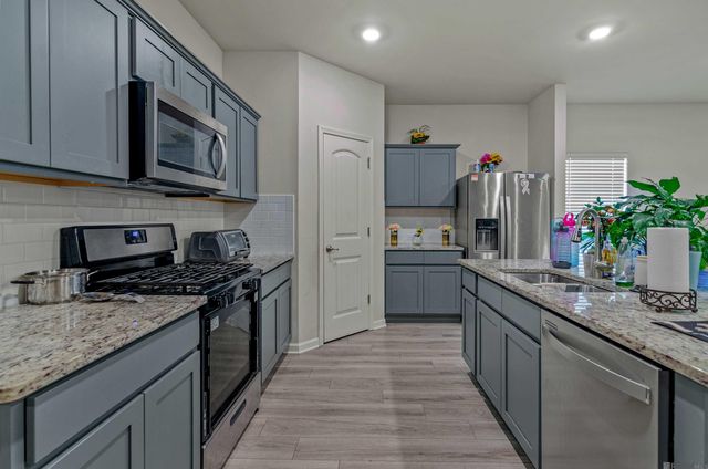 21416 Field Glen Dr, Zachary, LA 70791