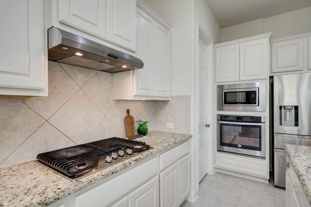 7107 Calpe DR, Austin, TX 78739