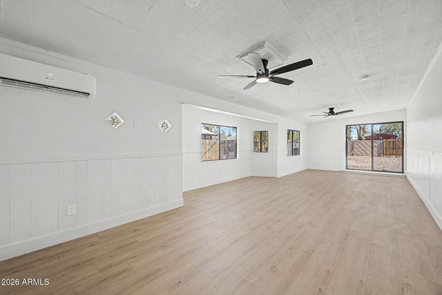 562 E HONDO Avenue, Apache Junction, AZ 85119