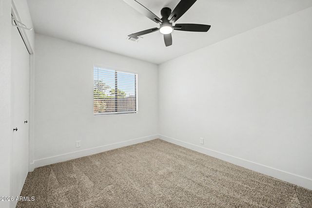 562 E HONDO Avenue, Apache Junction, AZ 85119