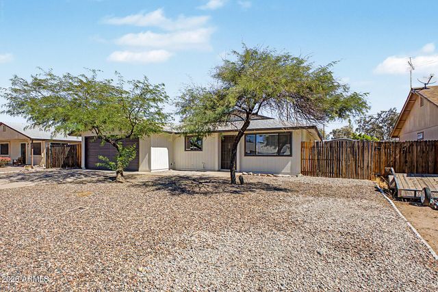 562 E HONDO Avenue, Apache Junction, AZ 85119