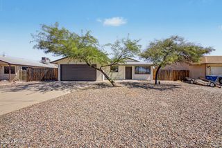 562 E HONDO Avenue, Apache Junction, AZ 85119