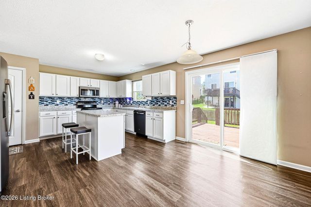 6061 Edgemont Way, Shelbyville, KY 40065