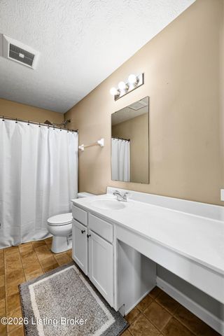 6061 Edgemont Way, Shelbyville, KY 40065