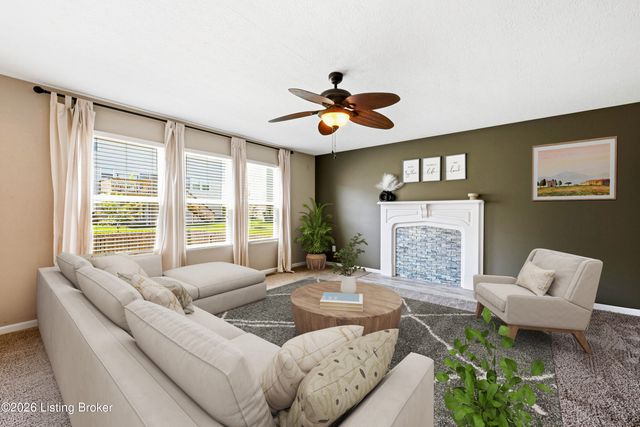 6061 Edgemont Way, Shelbyville, KY 40065