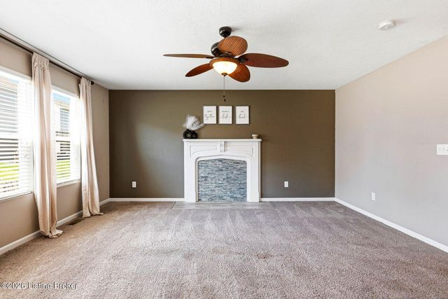 6061 Edgemont Way, Shelbyville, KY 40065
