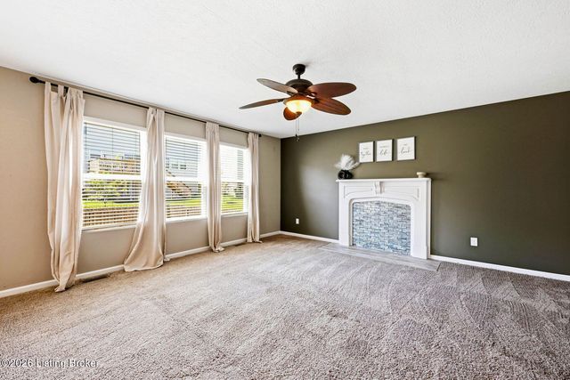 6061 Edgemont Way, Shelbyville, KY 40065