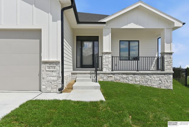 16718 Mormon Street, Bennington, NE 68007