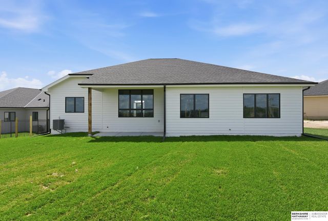 16718 Mormon Street, Bennington, NE 68007