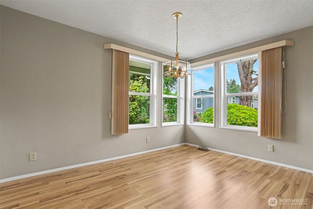 905 243rd Street SW, Bothell, WA 98021