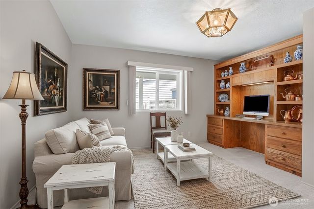 905 243rd Street SW, Bothell, WA 98021