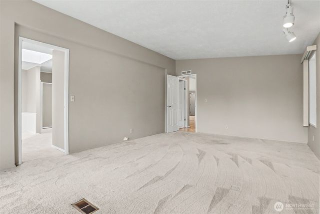 905 243rd Street SW, Bothell, WA 98021