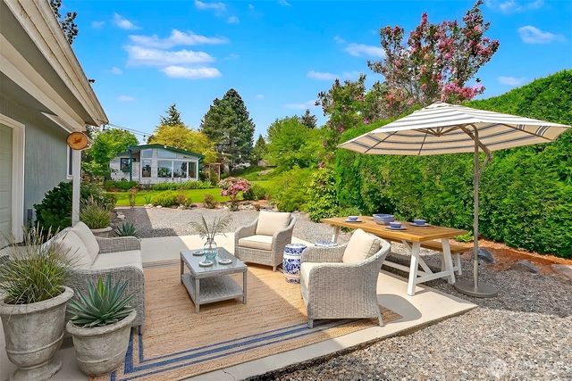 905 243rd Street SW, Bothell, WA 98021