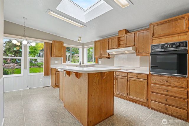 905 243rd Street SW, Bothell, WA 98021