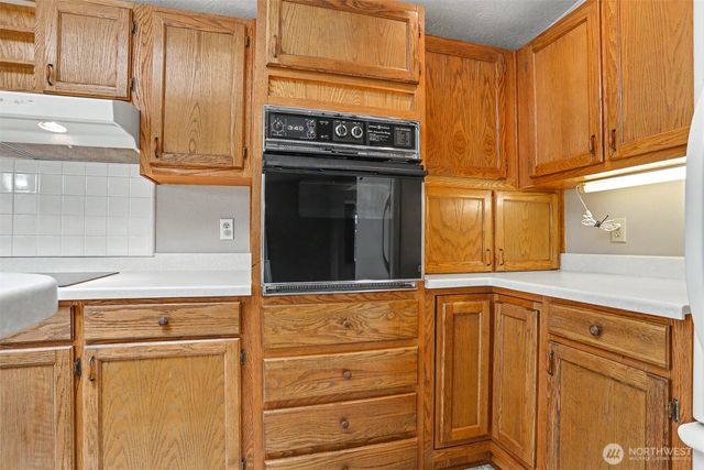 905 243rd Street SW, Bothell, WA 98021