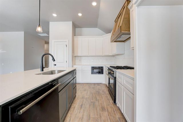 12429 Dolche Vita Drive, Oklahoma City, OK 73099