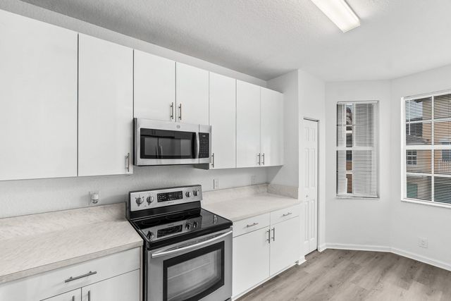 1859 NE 5th Street, Boynton Beach, FL 33435