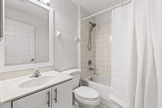 1859 NE 5th Street, Boynton Beach, FL 33435