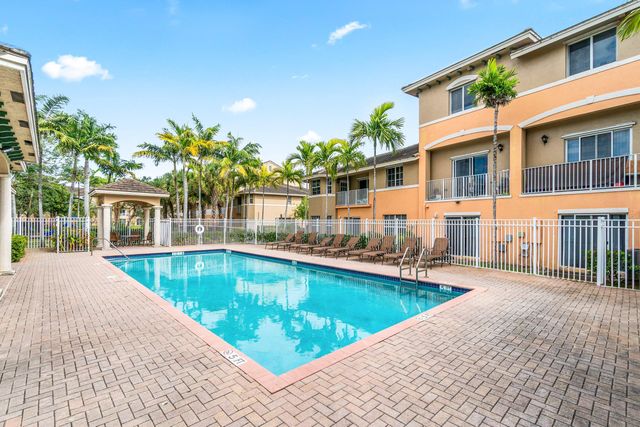 1859 NE 5th Street, Boynton Beach, FL 33435