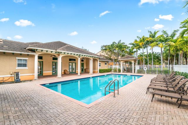 1859 NE 5th Street, Boynton Beach, FL 33435