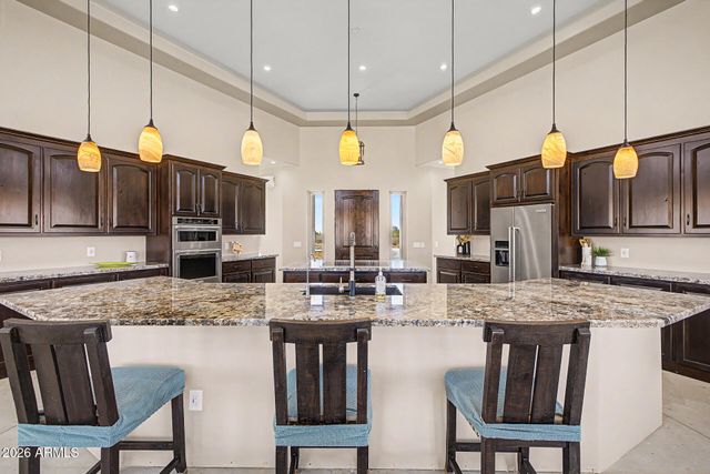 11853 W CRUISER Lane, Casa Grande, AZ 85194