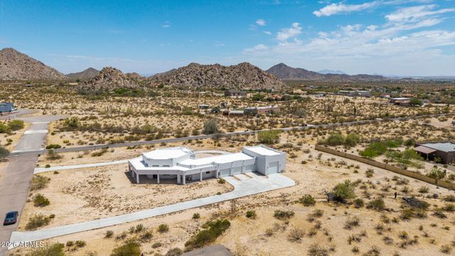 11853 W CRUISER Lane, Casa Grande, AZ 85194