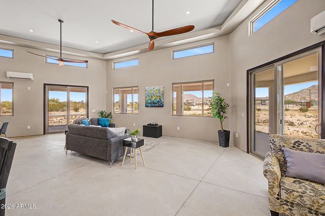 11853 W CRUISER Lane, Casa Grande, AZ 85194