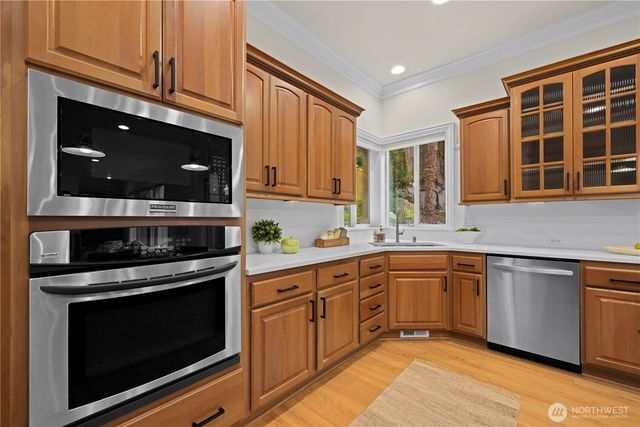 11019 NE 104TH Street, Kirkland, WA 98033