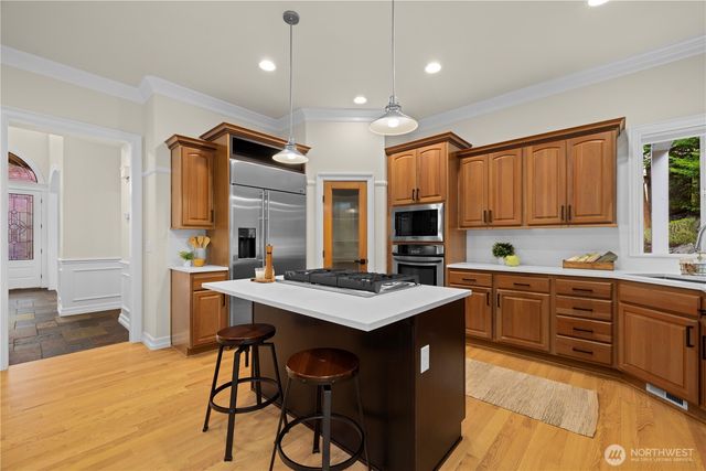 11019 NE 104TH Street, Kirkland, WA 98033