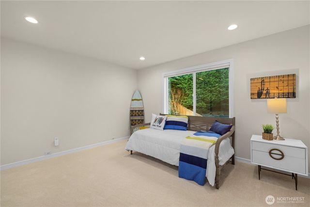 11019 NE 104TH Street, Kirkland, WA 98033