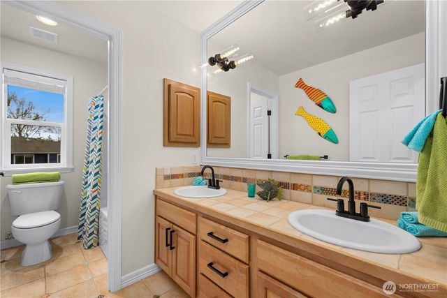 11019 NE 104TH Street, Kirkland, WA 98033