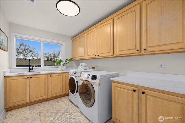 11019 NE 104TH Street, Kirkland, WA 98033