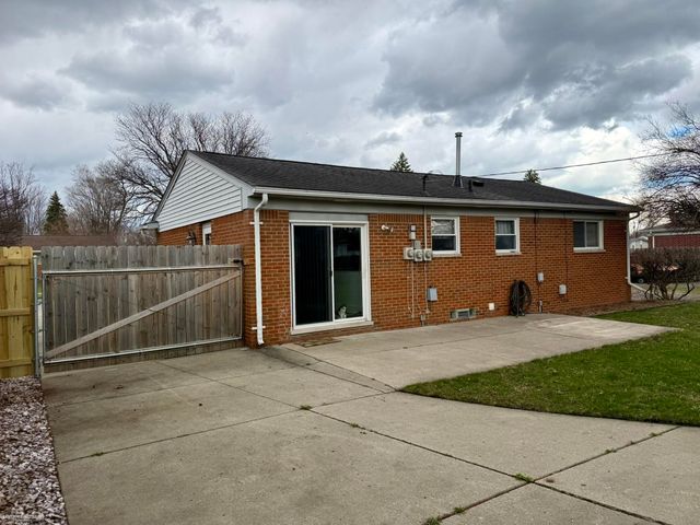20346 Tullio Street, Clinton Township, MI 48035