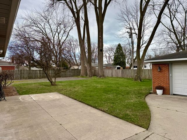 20346 Tullio Street, Clinton Township, MI 48035