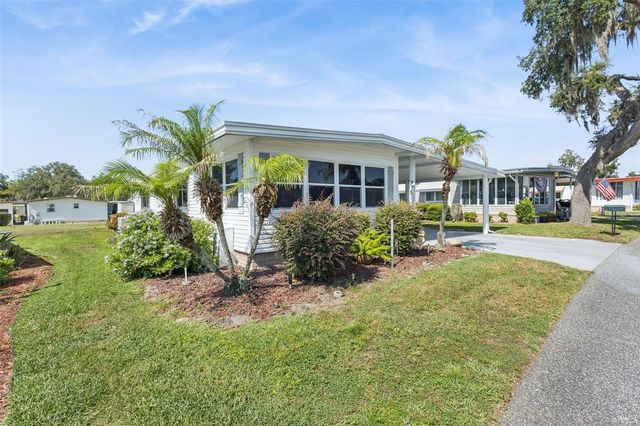 137 JACARANDA DRIVE, Leesburg, FL 34748