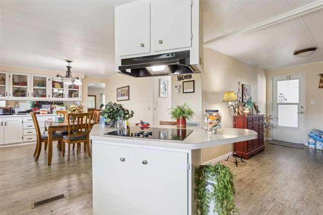 137 JACARANDA DRIVE, Leesburg, FL 34748