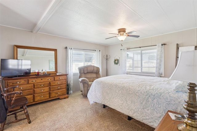 137 JACARANDA DRIVE, Leesburg, FL 34748