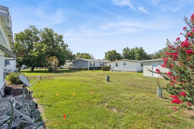 137 JACARANDA DRIVE, Leesburg, FL 34748