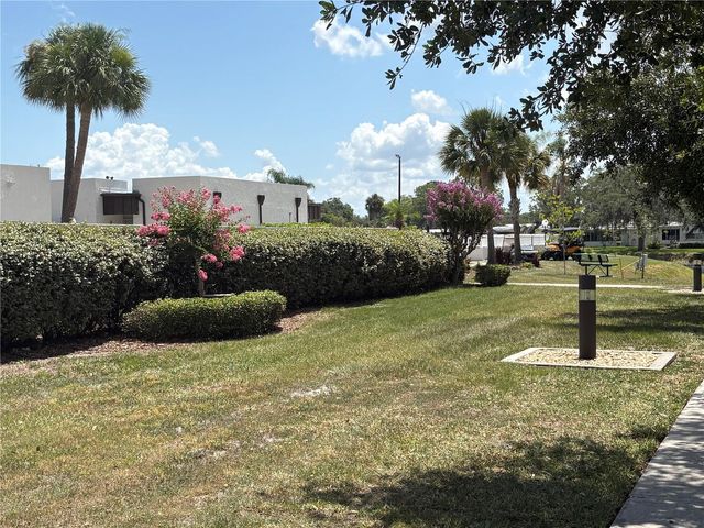 137 JACARANDA DRIVE, Leesburg, FL 34748