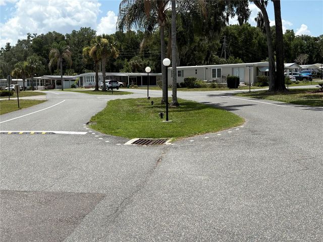 137 JACARANDA DRIVE, Leesburg, FL 34748