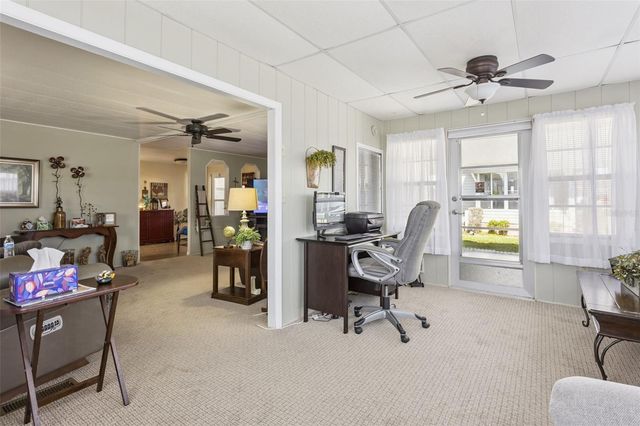 137 JACARANDA DRIVE, Leesburg, FL 34748