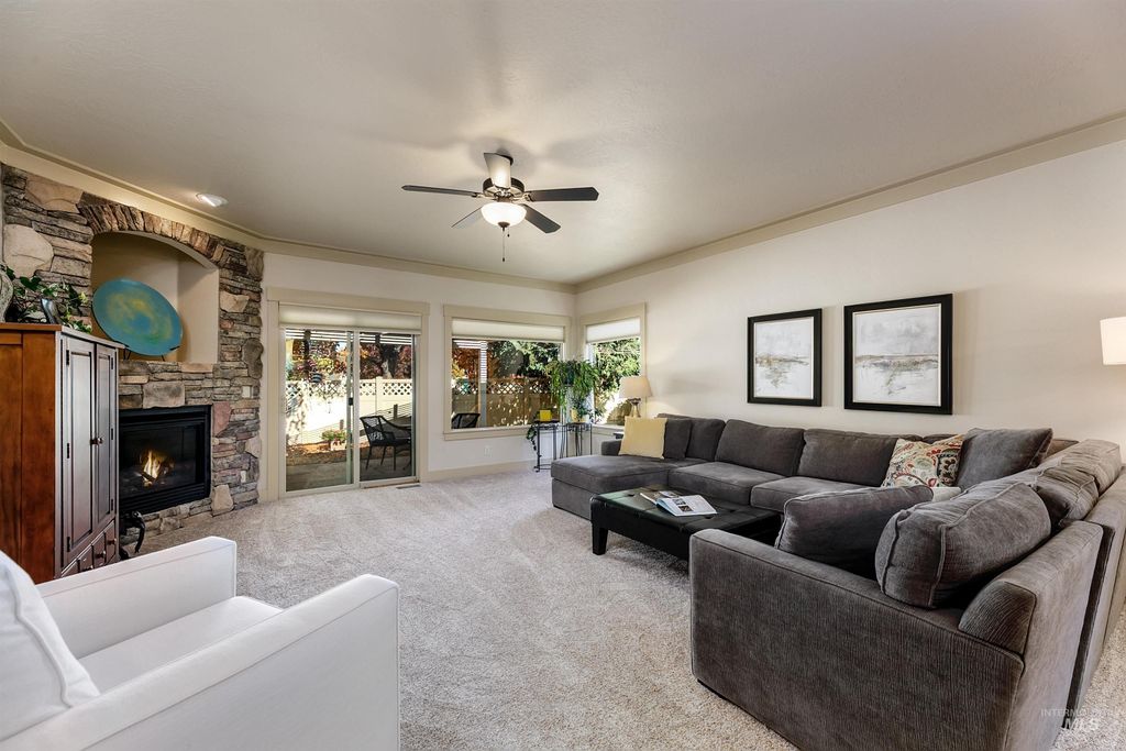 2484 E Summer Dawn, Meridian, ID 83646 photo 3