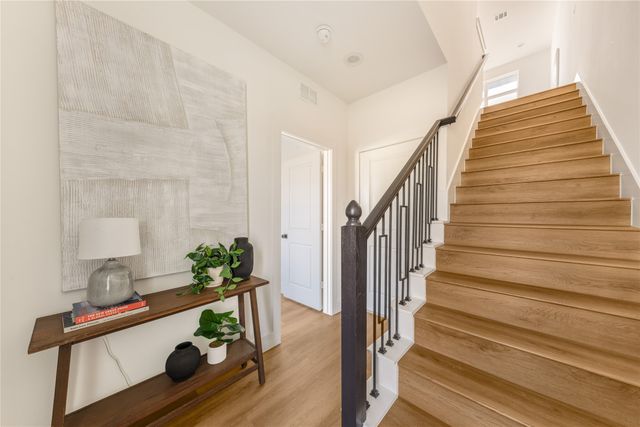 13325 Bee Street 104, Farmers Branch, TX 75234