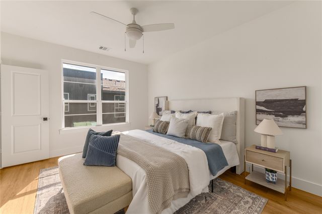 13325 Bee Street 104, Farmers Branch, TX 75234