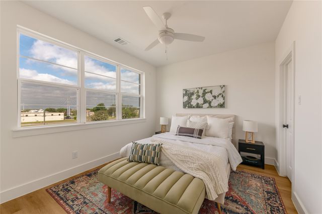 13325 Bee Street 104, Farmers Branch, TX 75234