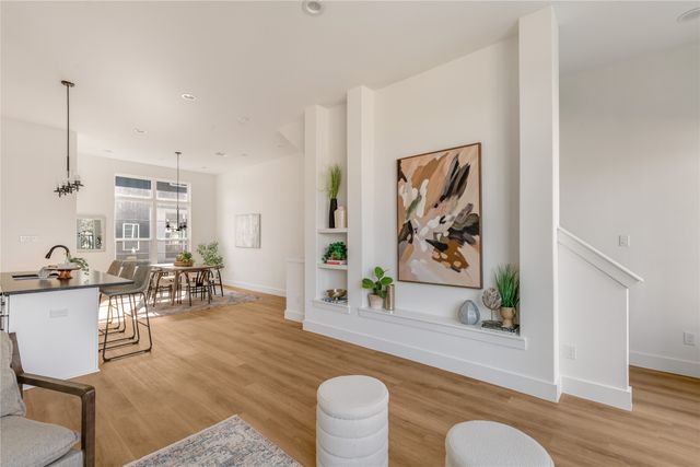 13325 Bee Street 104, Farmers Branch, TX 75234