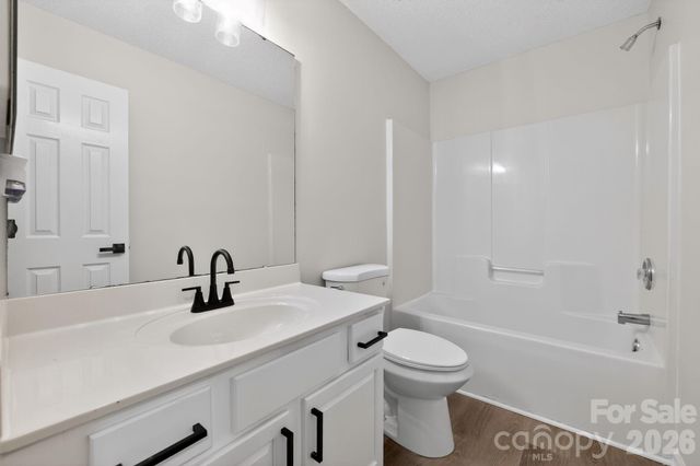 6762 Cypress Tree Lane, Charlotte, NC 28215