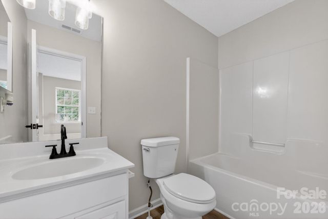 6762 Cypress Tree Lane, Charlotte, NC 28215