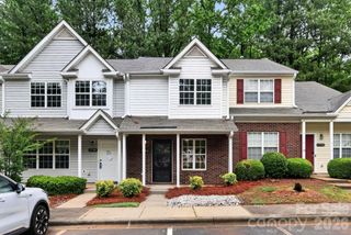 6762 Cypress Tree Lane, Charlotte, NC 28215